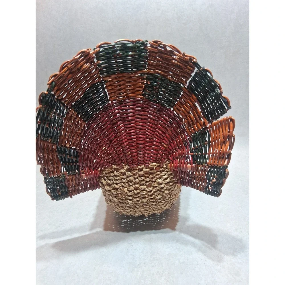Vintage Woven Rattan Wicker Turkey Basket Thanksgiving Autumn Fall Decor